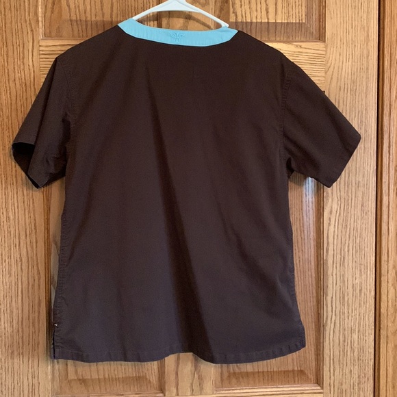 Med Couture scrub top bundle - Picture 2 of 2